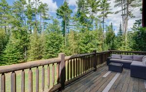 Classic Maine Chalet Near Sunday River with Firepit and Bonus Living Space - Bethel, Maine