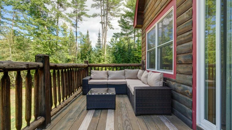 Classic Maine Chalet Near Sunday River with Firepit and Bonus Living Space - Bethel, Maine