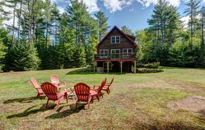 Classic Maine Chalet Near Sunday River with Firepit and Bonus Living Space - Bethel, Maine