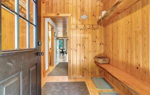 Classic Maine Chalet Near Sunday River with Firepit and Bonus Living Space - Bethel, Maine