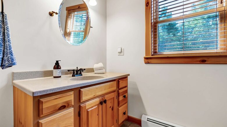 Classic Maine Chalet Near Sunday River with Firepit and Bonus Living Space - Bethel, Maine