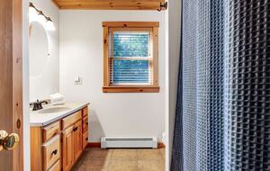 Classic Maine Chalet Near Sunday River with Firepit and Bonus Living Space - Bethel, Maine