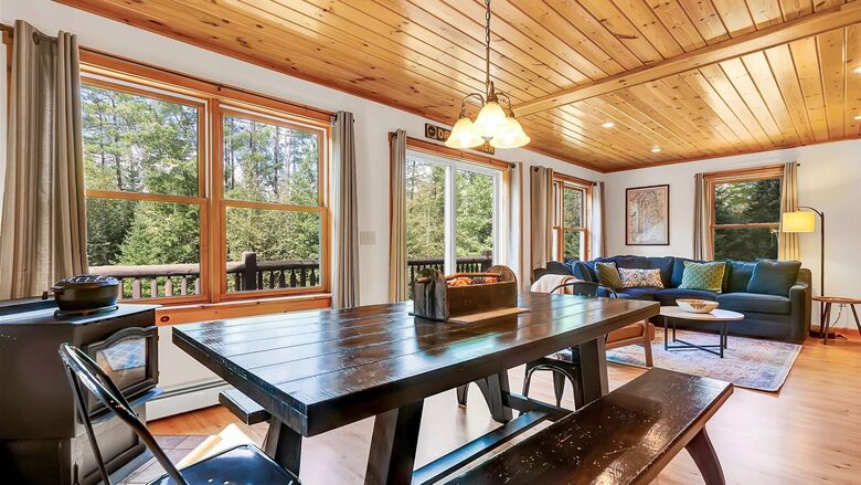 Classic Maine Chalet Near Sunday River with Firepit and Bonus Living Space - Bethel, Maine