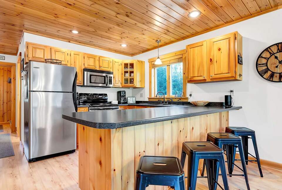 Classic Maine Chalet Near Sunday River with Firepit and Bonus Living Space - Bethel, Maine