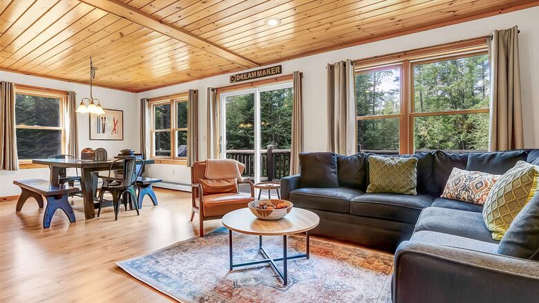 Classic Maine Chalet Near Sunday River with Firepit and Bonus Living Space - Bethel, Maine