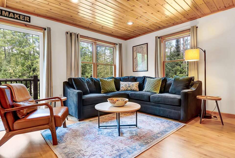 Classic Maine Chalet Near Sunday River with Firepit and Bonus Living Space - Bethel, Maine