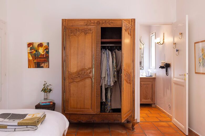 A Provençal Culinary & Historical Haven - Châteauneuf-Grasse, France