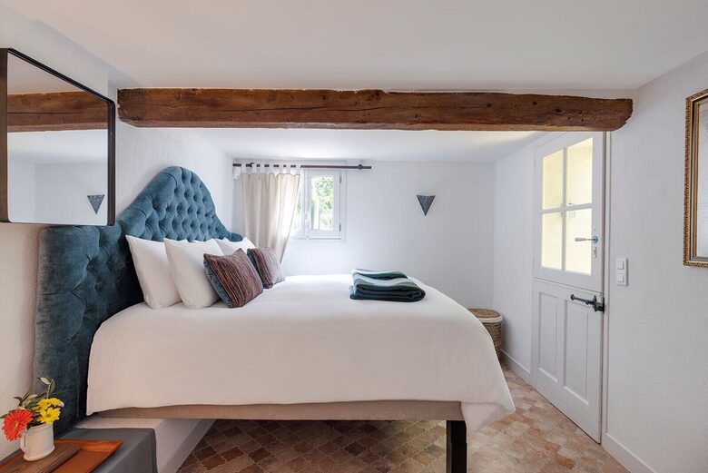 A Provençal Culinary & Historical Haven - Châteauneuf-Grasse, France