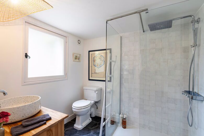 A Provençal Culinary & Historical Haven - Châteauneuf-Grasse, France