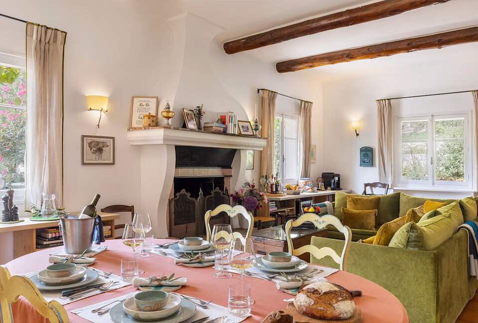 A Provençal Culinary & Historical Haven - Châteauneuf-Grasse, France