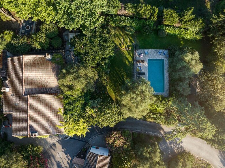 A Provençal Culinary & Historical Haven - Châteauneuf-Grasse, France