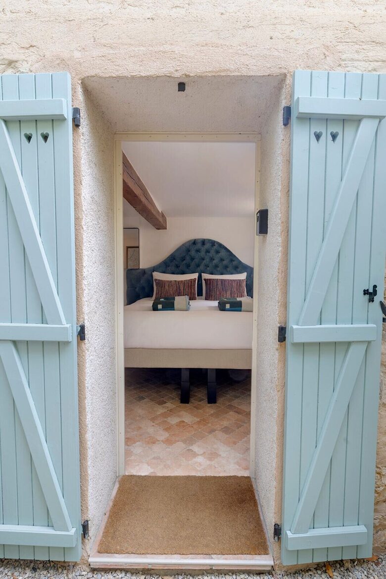 A Provençal Culinary & Historical Haven - Châteauneuf-Grasse, France