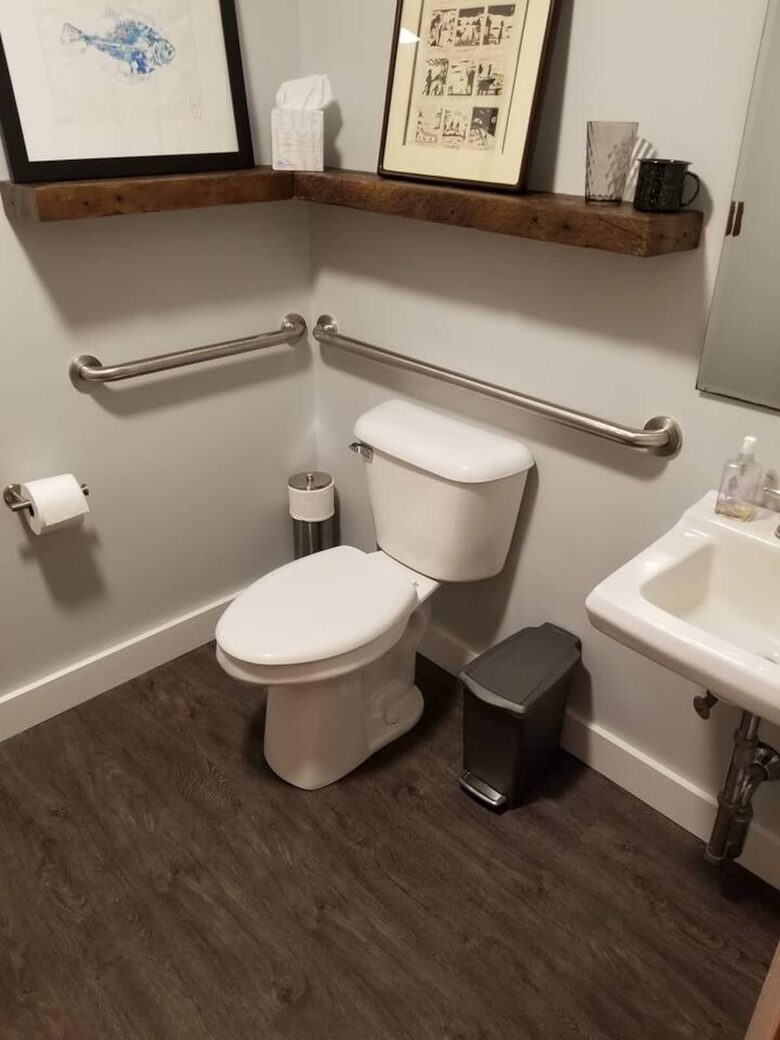 Single Level Historic District Retreat Walkable to Newcastle Dining - Newcastle, Maine