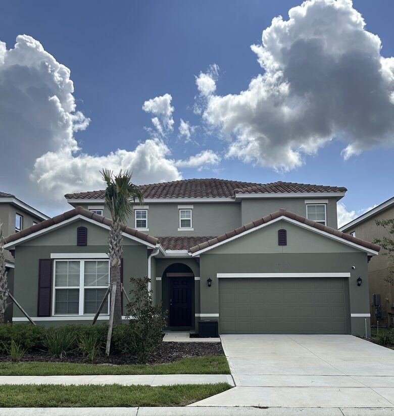 Immersive Disney Themed Retreat with Private Pool in Solterra Resort - Davenport, Florida