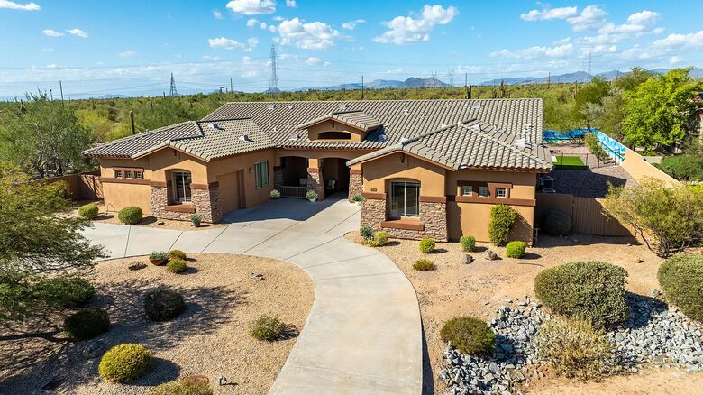 Luxury North Scottsdale Retreat in Gated Community - Scottsdale, Arizona