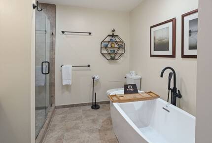 Upscale Mountain Cottage Near Downtown Blowing Rock - Blowing Rock, North Carolina