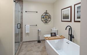 Upscale Mountain Cottage Near Downtown Blowing Rock - Blowing Rock, North Carolina