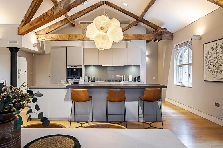 London Historic Southwark Residence - London, United Kingdom