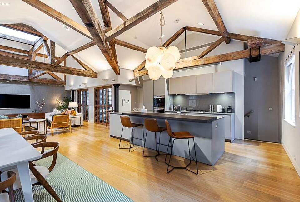 London Historic Southwark Residence - London, United Kingdom