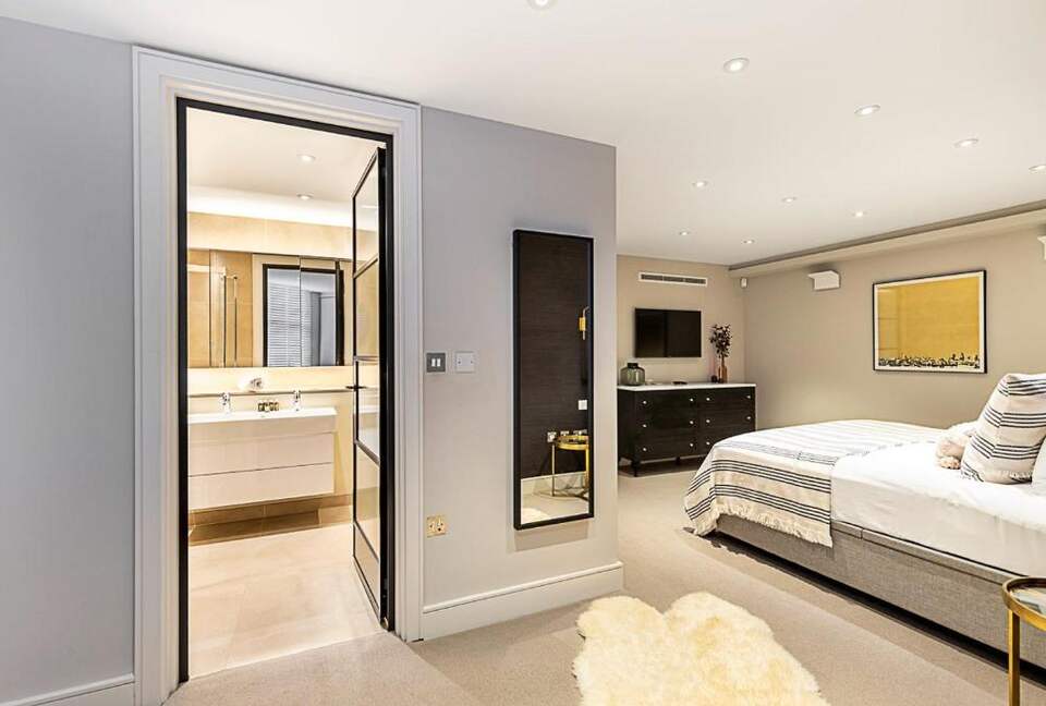 London Historic Southwark Residence - London, United Kingdom