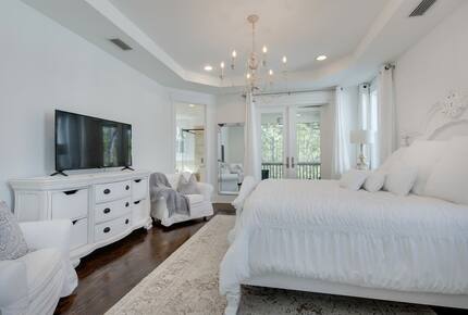 NatureWalk Coastal Retreat Near 30A Beaches - Santa Rosa Beach, Florida