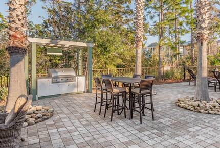 NatureWalk Coastal Retreat Near 30A Beaches - Santa Rosa Beach, Florida