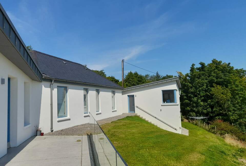 Country Home with Uninterrupted Lake Views - Tourmakeady, Ireland