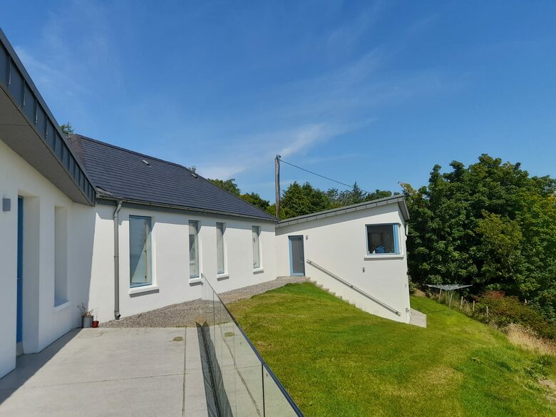 Country Home with Uninterrupted Lake Views - Tourmakeady, Ireland