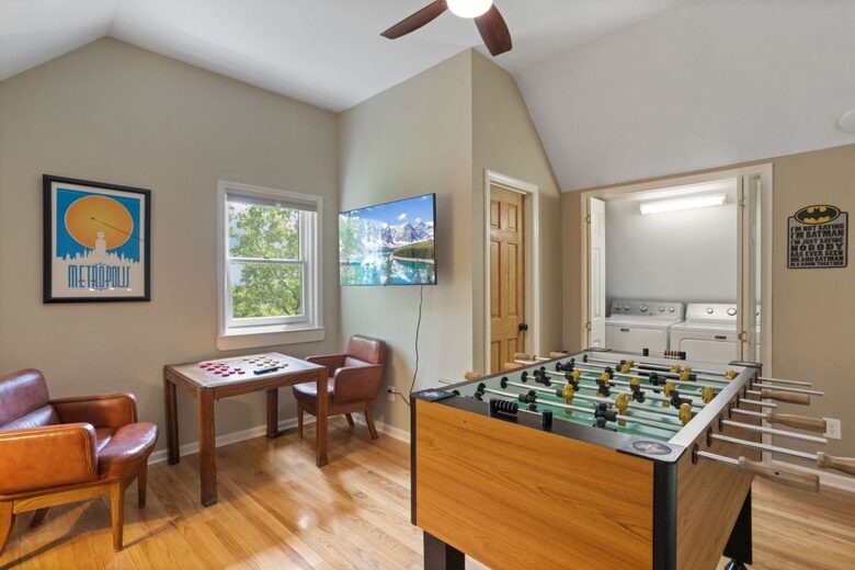 Upscale Mountain Cottage Near Downtown Blowing Rock - Blowing Rock, North Carolina