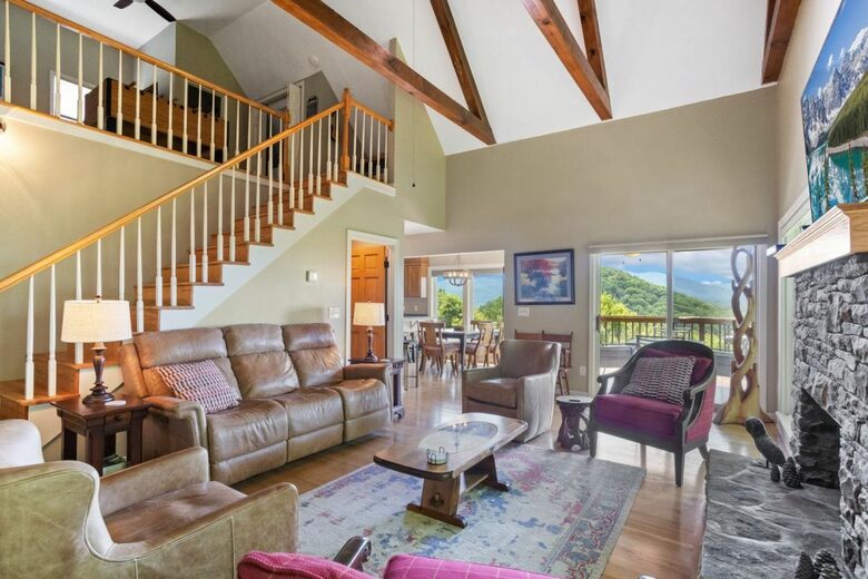 Upscale Mountain Cottage Near Downtown Blowing Rock - Blowing Rock, North Carolina