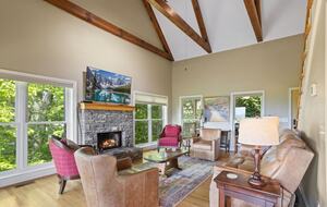 Upscale Mountain Cottage Near Downtown Blowing Rock - Blowing Rock, North Carolina