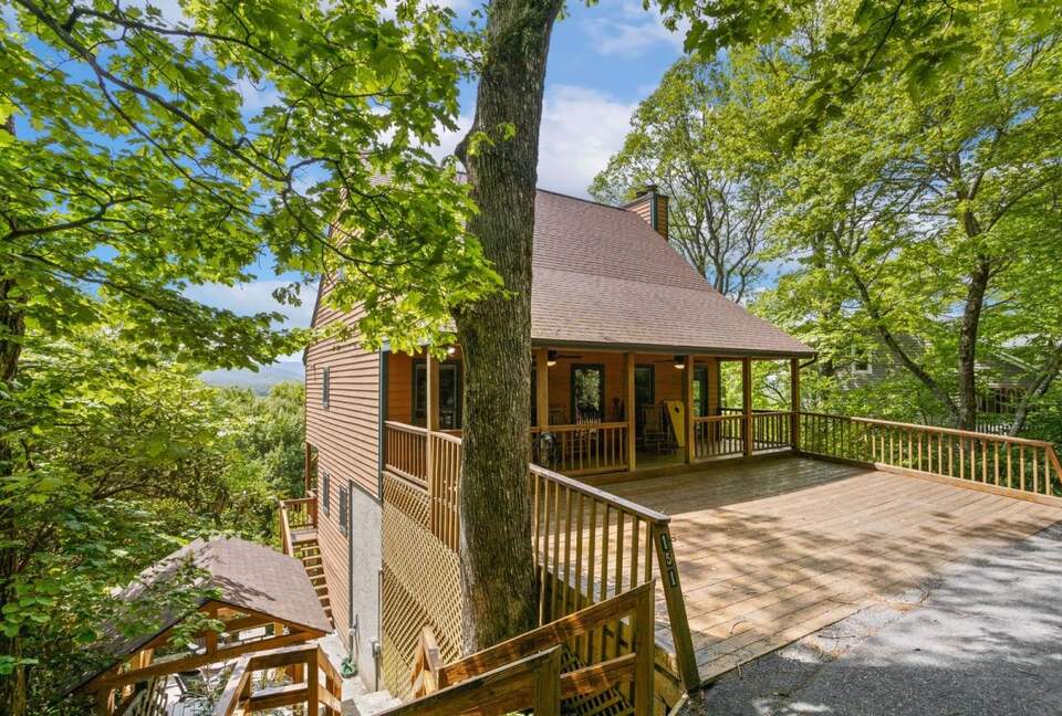 Upscale Mountain Cottage Near Downtown Blowing Rock - Blowing Rock, North Carolina