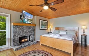 Upscale Mountain Cottage Near Downtown Blowing Rock - Blowing Rock, North Carolina