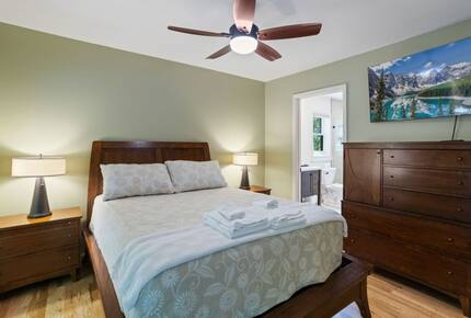 Upscale Mountain Cottage Near Downtown Blowing Rock - Blowing Rock, North Carolina