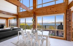 Elevated George’s Bay Waterfront with Gentle Beach Access - Akaroa, Australia