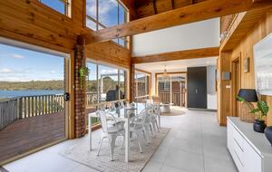 Elevated George’s Bay Waterfront with Gentle Beach Access - Akaroa, Australia
