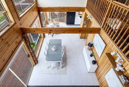 Elevated George’s Bay Waterfront with Gentle Beach Access - Akaroa, Australia