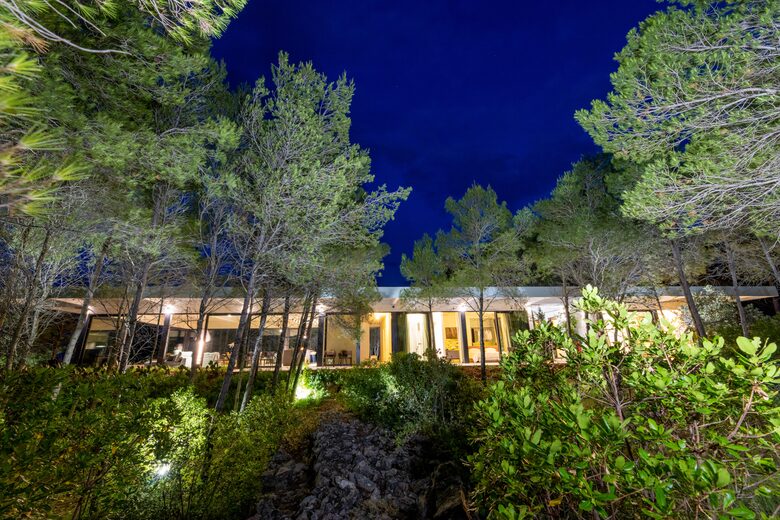 Nid Caché - Glass Tree House with private beach - Vrboska, Croatia