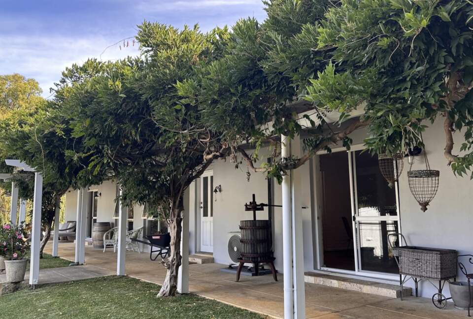 Wraparound Verandah Living at a Quindalup Home near Wineries - Quindalup, Australia
