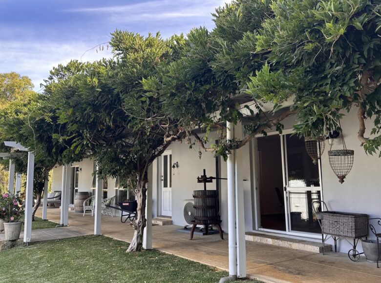 Wraparound Verandah Living at a Quindalup Home near Wineries - Quindalup, Australia
