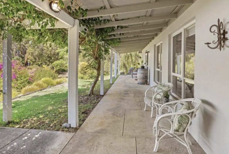 Wraparound Verandah Living at a Quindalup Home near Wineries - Quindalup, Australia