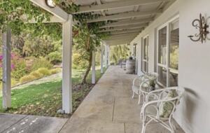 Wraparound Verandah Living at a Quindalup Home near Wineries - Quindalup, Australia