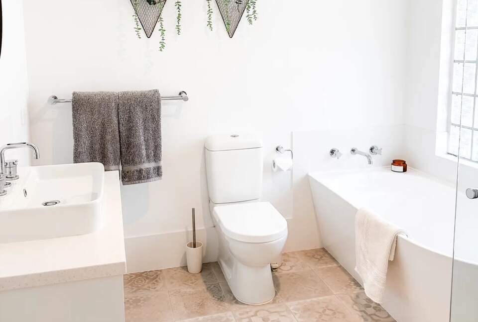 Wraparound Verandah Living at a Quindalup Home near Wineries - Quindalup, Australia