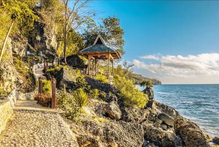 Oceanfront Cliff Villa Overlooking Sumilon Island - Oslob, Philippines