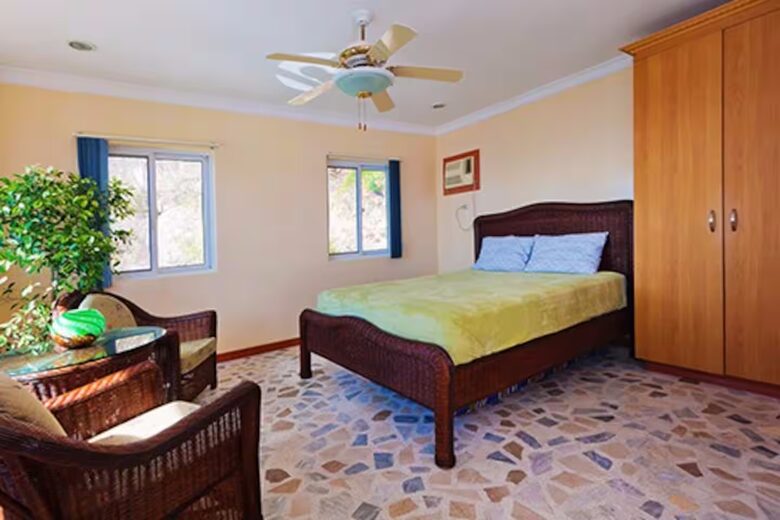 Oceanfront Cliff Villa Overlooking Sumilon Island - Oslob, Philippines