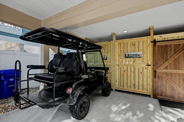 Palm Estate Retreat Steps from Surfside Shore - Surfside Beach, South Carolina