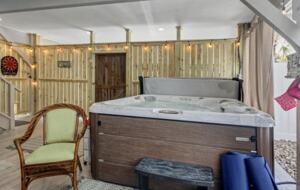 Palm Estate Retreat Steps from Surfside Shore - Surfside Beach, South Carolina