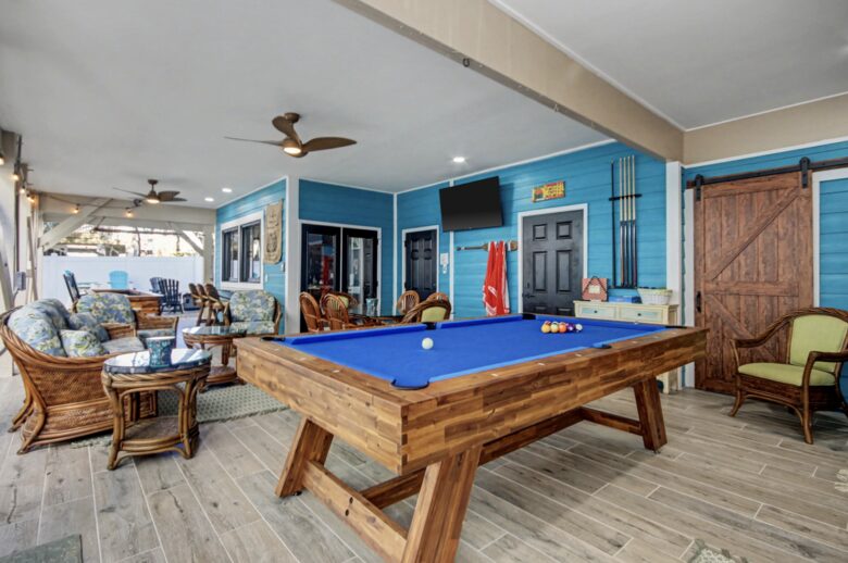 Palm Estate Retreat Steps from Surfside Shore - Surfside Beach, South Carolina