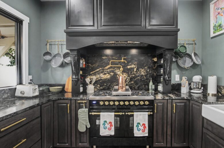 Palm Estate Retreat Steps from Surfside Shore - Surfside Beach, South Carolina