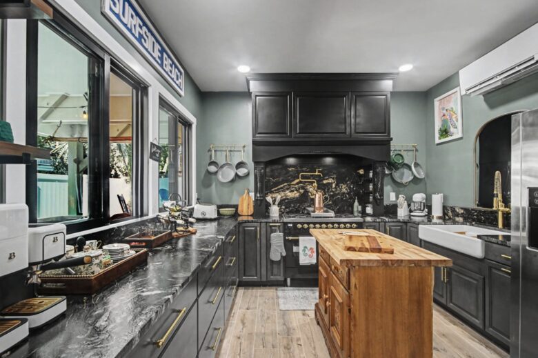 Palm Estate Retreat Steps from Surfside Shore - Surfside Beach, South Carolina